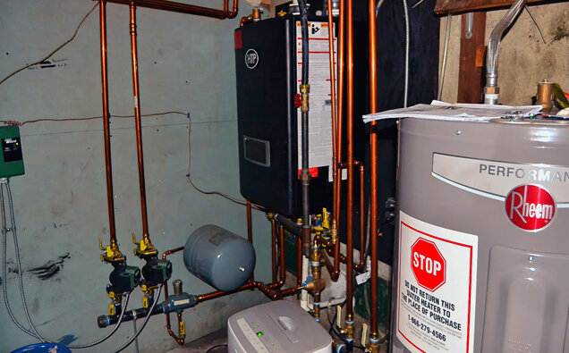 https://parkwoodhotwater.com.au/uploads/2025/06/electric-hot-water-system-58729.jpg