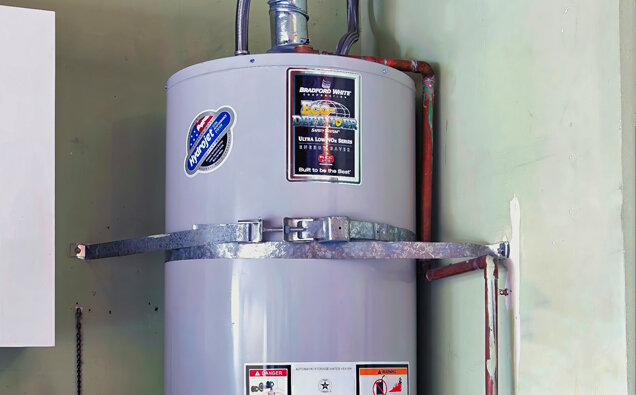 https://parkwoodhotwater.com.au/uploads/2025/06/gas-hot-water-system-30845.jpg