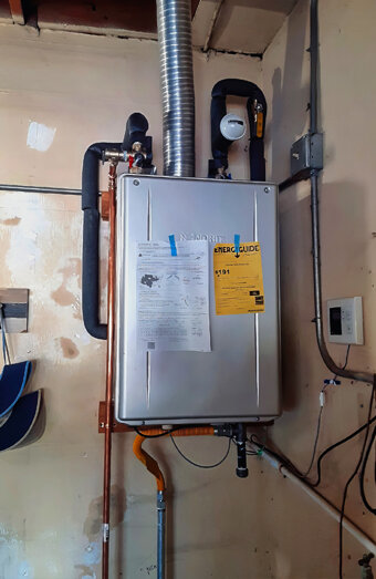 https://parkwoodhotwater.com.au/uploads/2025/06/instant-hot-water-systems-51476.jpg