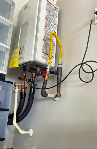 https://parkwoodhotwater.com.au/uploads/2025/06/instant-hot-water-systems-65049.jpg