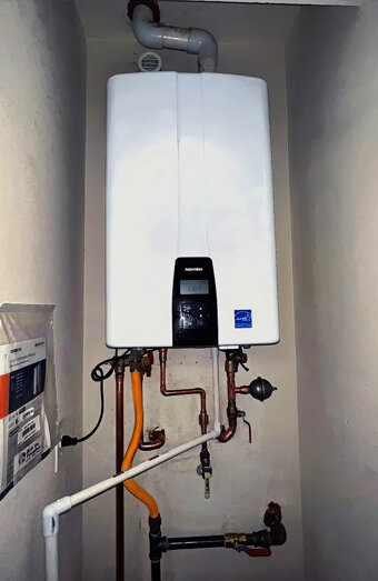 https://parkwoodhotwater.com.au/uploads/2025/06/thermostatic-water-systems-37047.jpg